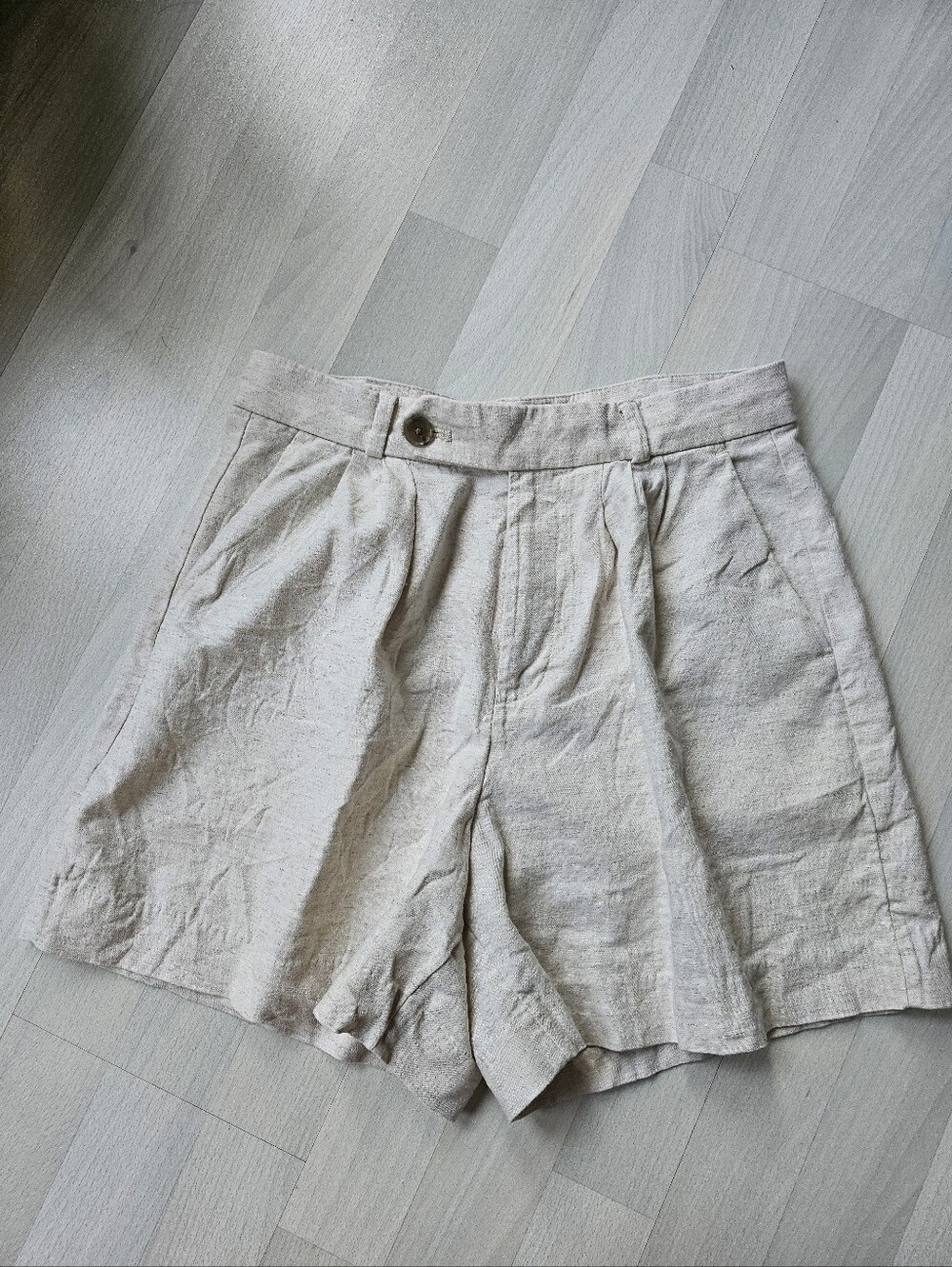Banana Republic Hi Rise Linen Shorts